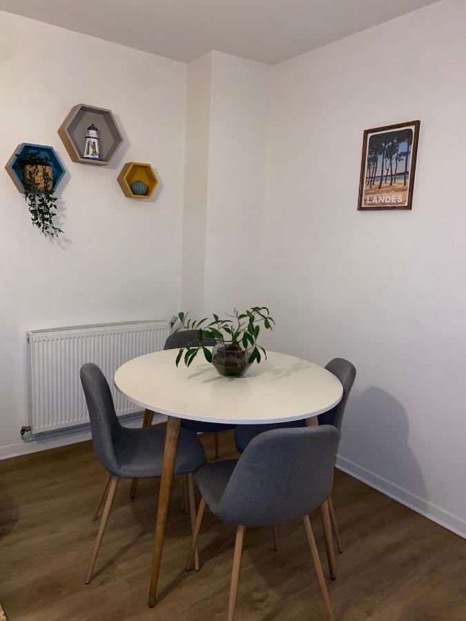 Superbe Appartement Au Calme Avec Parking Gratuit. Мериньяк Экстерьер фото