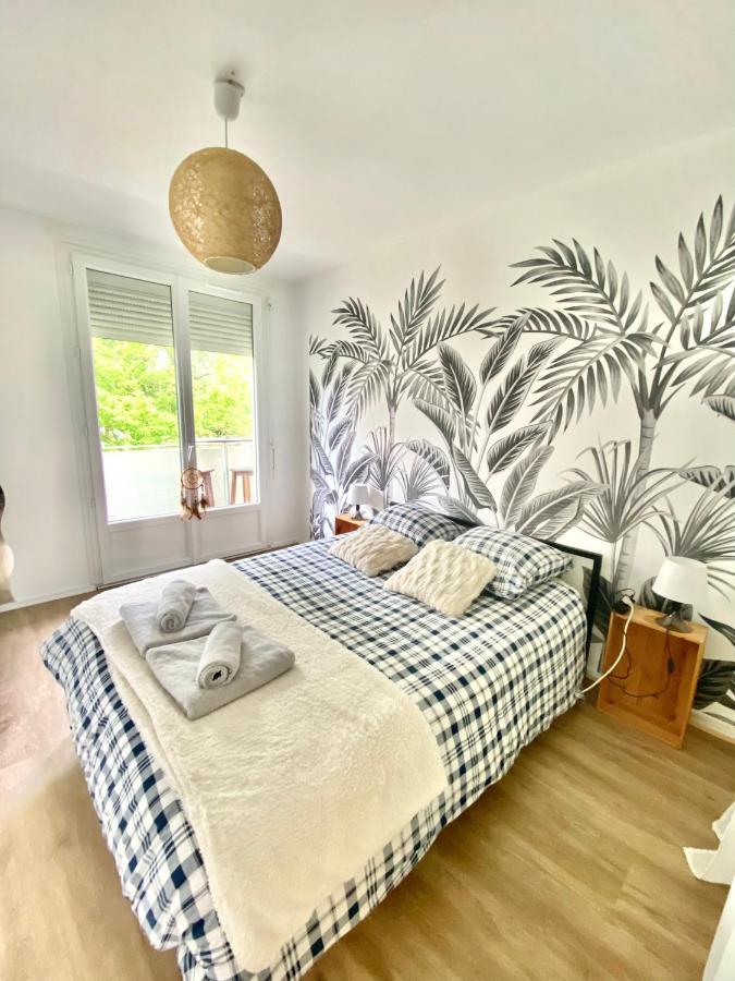 Superbe Appartement Au Calme Avec Parking Gratuit. Мериньяк Экстерьер фото